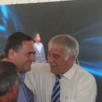 השר כץ (משמאל) מתקבל ע"י אבי פרידמן, יו"ר אגד