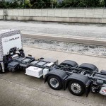מרצדס Urban eTruck, משאית הפצה במשקל 26 טון עם שלושה צירים מוצגת לראשונה (דיימלר)