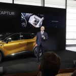 בולורה ה-CEO של קבוצת רנו מציג את הקפצ'ור החדש