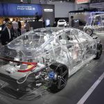 ZF הציגה מבנה מכונית תחת מעטה שקוף